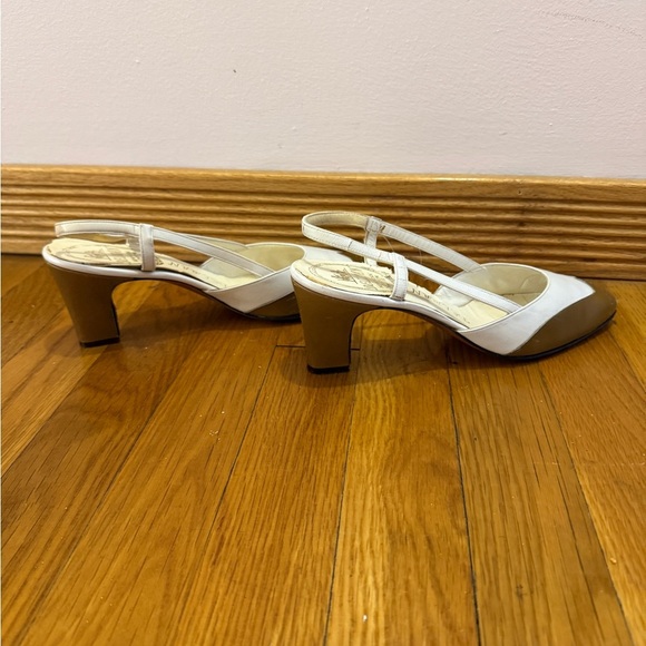 DELMAN CAPTOE TWO TONED SPECTATOR SLINGBACK PUMP 6.5 AA NARROW-WHITE/TAUPE VTG - Picture 12 of 13